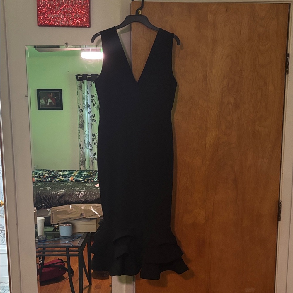 Elegant Black Sleeveless Backless Dress